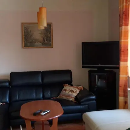 Apartment Ildi *